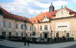 Podunajské múzeum  - hlavná budova